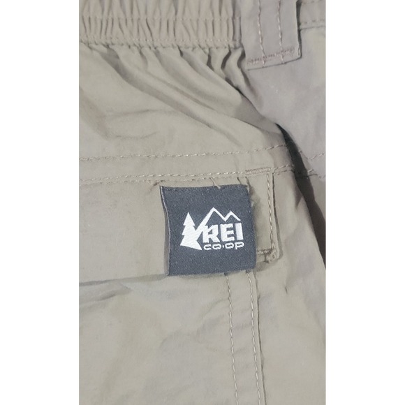 REI Co-Op Mens 38x32 Relaxed Beige Sahara Convertible Cargo Pants Ankle Zip - Picture 12 of 14